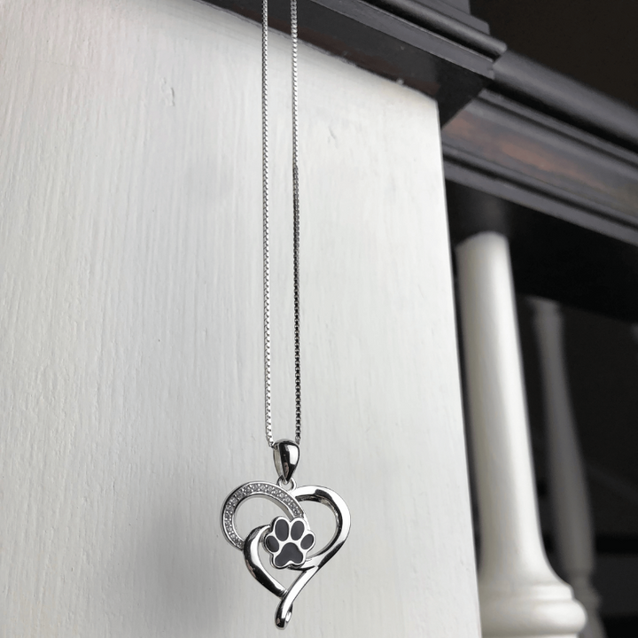 Kalisa - Infinity necklace with heart & paw in silver